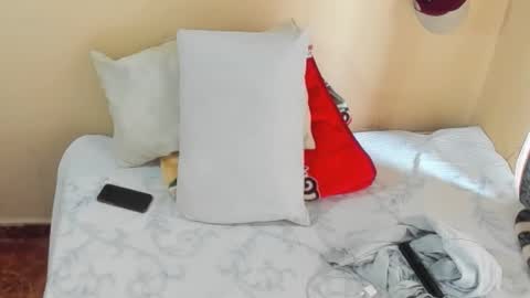 julieth-cancer online show from 31, 12, 2024