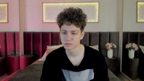 Snapshot of stefanbev chatting on 1, 3, 2026 Esrefan online show from 1, 3, 2026