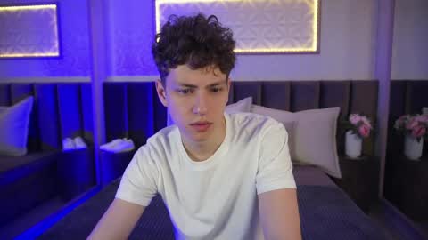 Esrefan online show from 30, 3, 2026