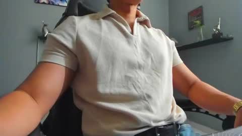 Snapshot of stefann_salvatore chatting on 3, 8, 2026 Stefann Salvatore online show from 3, 8, 2026