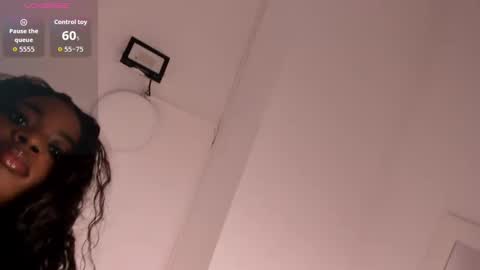 stefannyevans_ online show from 4, 10, 2025