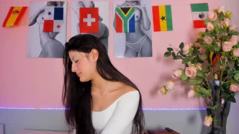 Snapshot of stefany_gonzales_ chatting on 18, 7, 2026 Stefany online show from 18, 7, 2026