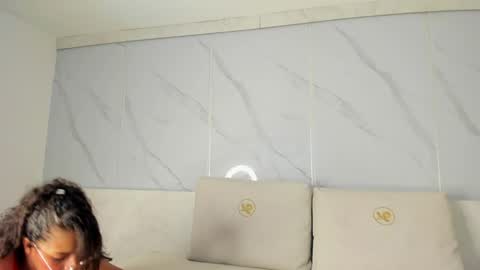 Stefany Lure online show from 19, 5, 2026