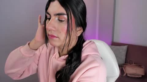 Stefany Bratz online show from 20, 4, 2026