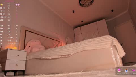 Snapshot of stella__grace chatting on 6, 11, 2025 Stella online show from 6, 11, 2025