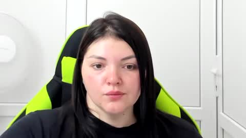 Snapshot of stella_la_ chatting on 26, 5, 2026 Stella online show from 26, 5, 2026