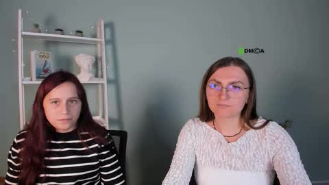 Snapshot of stella_red chatting on 14, 11, 2025 stella_red online show from 14, 11, 2025