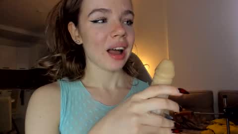 Asella online show from 1, 12, 2025