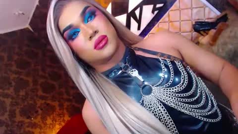 CALL ME STELLA online show from 11, 12, 2024