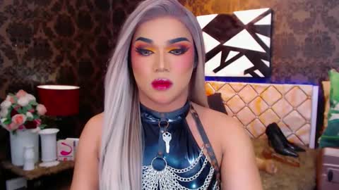 CALL ME STELLA online show from 2, 1, 2025