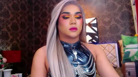 CALL ME STELLA online show from 4, 1, 2025