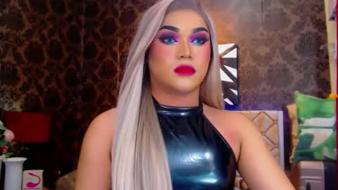 CALL ME STELLA online show from 11, 1, 2025