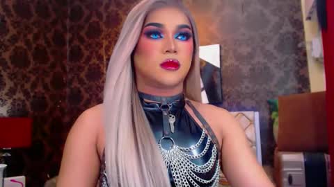 CALL ME STELLA online show from 4, 2, 2025