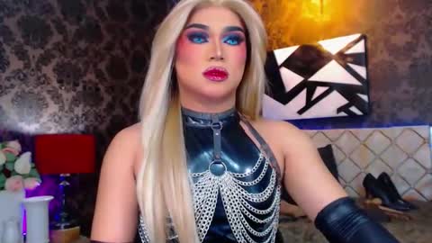 CALL ME STELLA online show from 24, 2, 2025