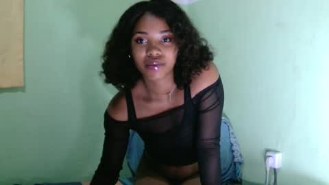 stellah2555 online show from 10, 4, 2026