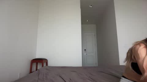 stellapearl online show from 11, 9, 2025