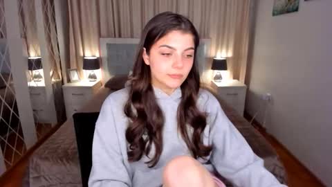 StellaRainbow online show from 11, 4, 2026