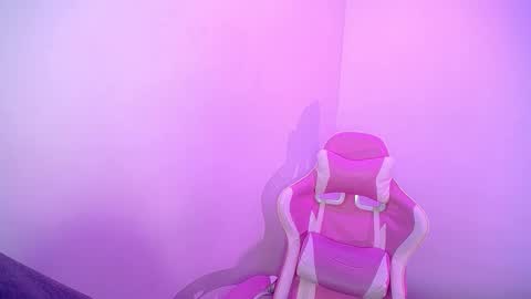 Emma online show from 10, 11, 2025