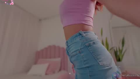 Snapshot of stephania_let chatting on 14, 10, 2025 stephania_let online show from 14, 10, 2025