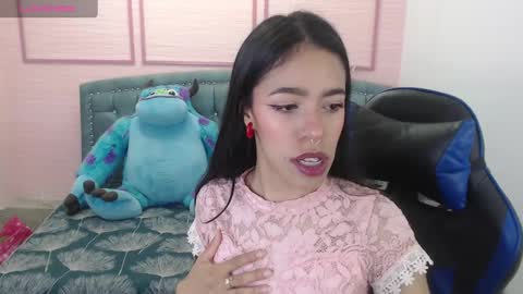 Stephania online show from 27, 1, 2025