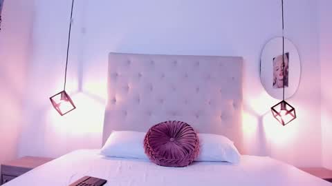 Stephanie  online show from 22, 1, 2025