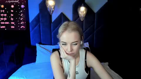 Snapshot of stephanie_sea chatting on 18, 2, 2025 Stephanie Sea online show from 18, 2, 2025