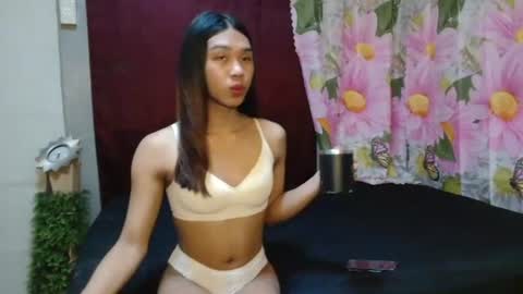 stephanie_zee online show from 25, 6, 2026