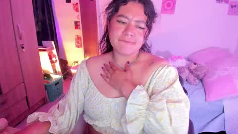 Stephanie  online show from 5, 2, 2025