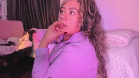 Stephanie  online show from 9, 9, 2025