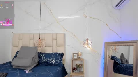 Stefanny online show from 25, 2, 2025