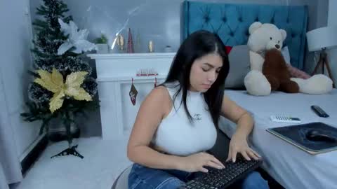 Stefanny online show from 22, 12, 2025