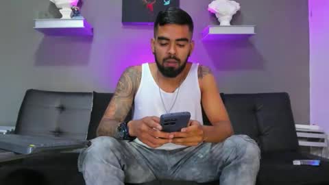 Snapshot of stephenbrown_ chatting on 28, 10, 2025 ................ online show from 28, 10, 2025