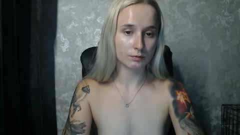 Snapshot of stephiepink chatting on 15, 10, 2025 Grace online show from 15, 10, 2025