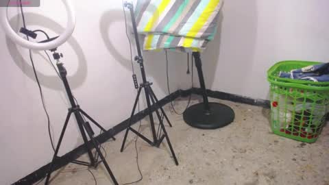 Snapshot of stepmom_slut_50_ chatting on 9, 1, 2025 Angie mature online show from 9, 1, 2025