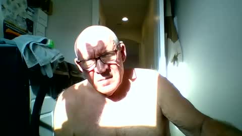 Snapshot of stevejons47 chatting on 8, 10, 2025 stevejons47 online show from 8, 10, 2025