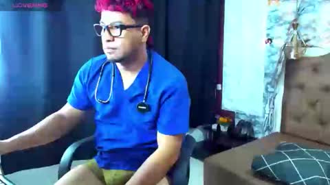 Snapshot of steven_thomson chatting on 28, 10, 2025 Steven online show from 28, 10, 2025