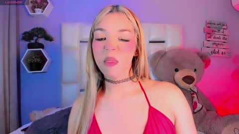 Steisee Reyes online show from 2, 11, 2025