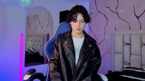 Snapshot of sthepanodimonaco chatting on 22, 5, 2026 Sthepano online show from 22, 5, 2026