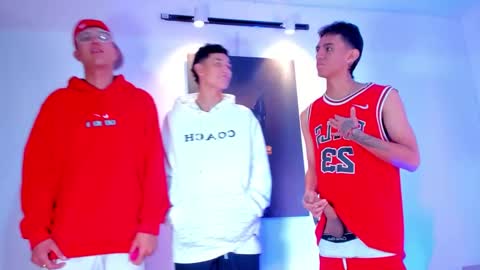 Snapshot of stiiveen_24cm chatting on 28, 10, 2025 Stiven brendan online show from 28, 10, 2025