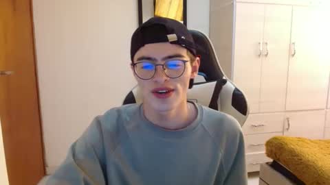 Snapshot of stiv_grant chatting on 18, 1, 2025 stiv_grant online show from 18, 1, 2025