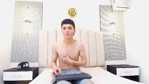 stiven_cooper2 online show from 11, 6, 2026