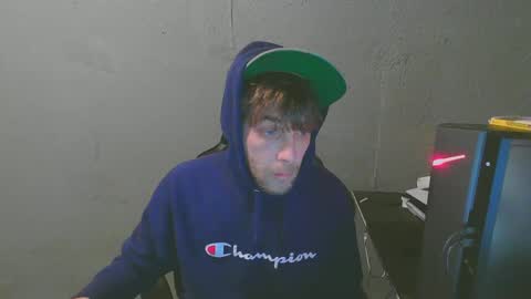 stonedpanda77 online show from 2, 2, 2025