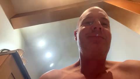 Stoodley22 online show from 13, 10, 2025