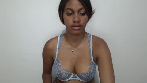 Snapshot of stormihills_ chatting on 30, 4, 2026 stormihills_ online show from 30, 4, 2026