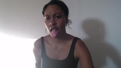 Snapshot of stormihills_ chatting on 9, 5, 2026 stormihills_ online show from 9, 5, 2026