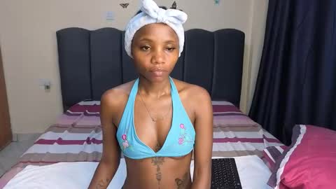 stormy_tee online show from 18, 2, 2026