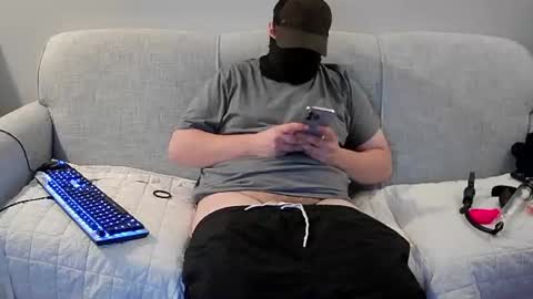 Snapshot of str8buttplayy chatting on 19, 7, 2026 john online show from 19, 7, 2026