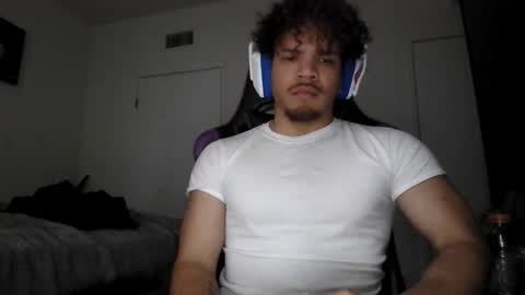 Snapshot of str8dj chatting on 15, 12, 2025 Dj online show from 15, 12, 2025