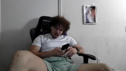 Snapshot of str8dj chatting on 8, 1, 2026 Dj online show from 8, 1, 2026