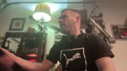 Str8 online show from 13, 2, 2025